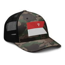 Load image into Gallery viewer, Camouflage trucker hat - Army - 7th Cavalry Guidon X 300
