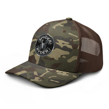 Load image into Gallery viewer, Camouflage trucker hat - Spyder Ryder - Free Wheel Motion - Black
