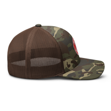 Load image into Gallery viewer, Camouflage trucker hat - Spyder Ryder - Free Wheel Motion - Red
