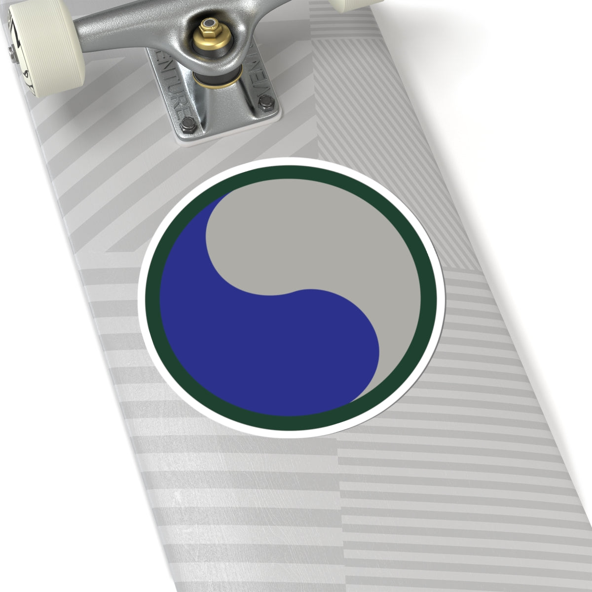 The 29th Infantry Division, known as the "Blue and Gray Division," symbolizes unity between the North and South with its shoulder sleeve insignia (SSI) featuring a yin-yang–style circle split in blue and gray.